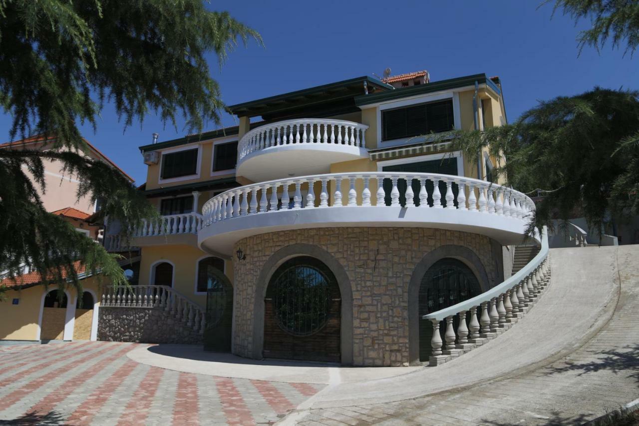 Villa Meri Rijeka Eksteriør billede