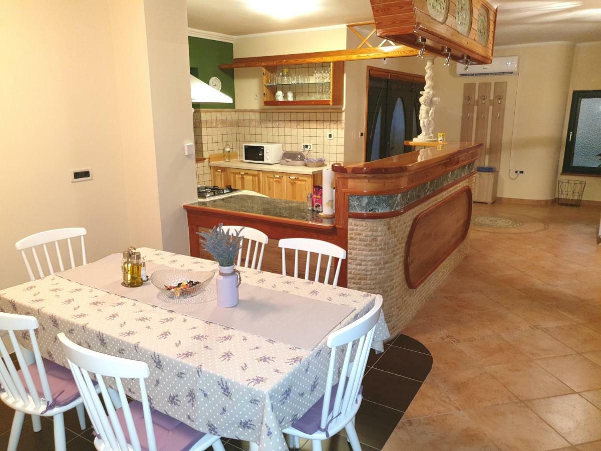Villa Meri Rijeka Eksteriør billede